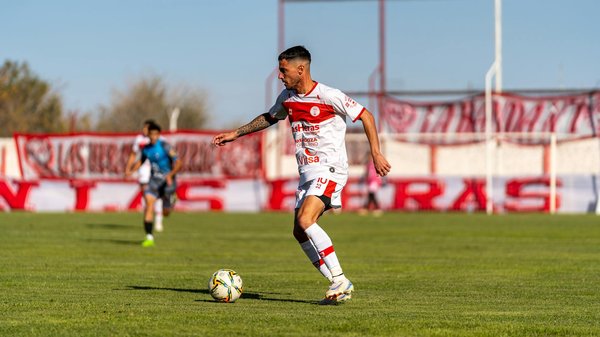 What are the essential skills for future business leaders?